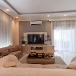 Villa Yaka