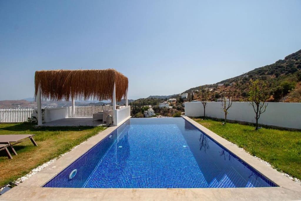 Yaka * Bodrum